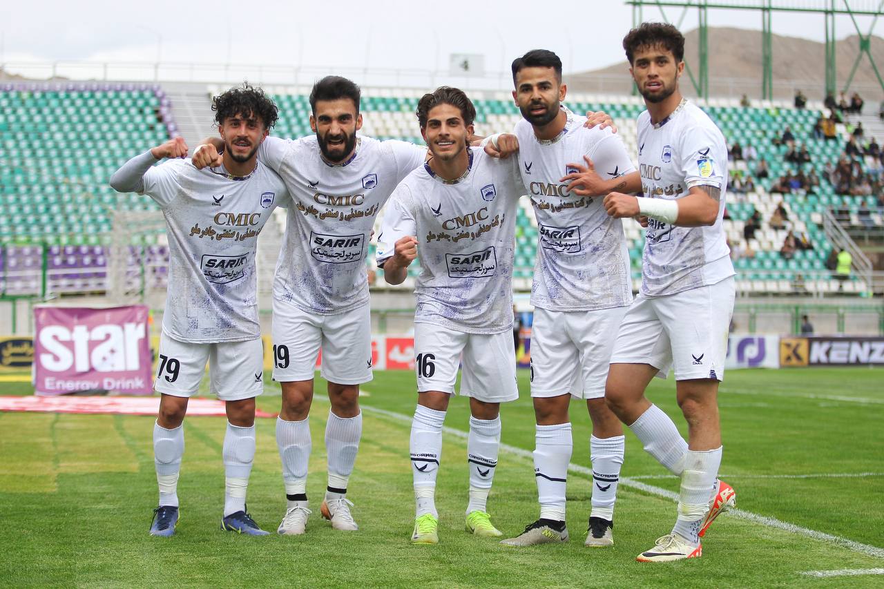 گاندو در زاینده رود غرق شد