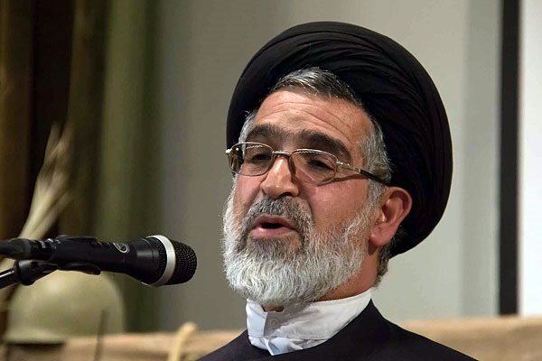 گفتمان غربزدگی و تخریب، منافع کشور را تهدید میکند