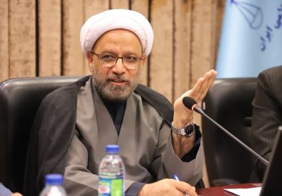 تمدن ایران با تکیه بر انسانیت از هر ویرانی عبور کرده است تمدن ایران با تکیه بر انسانیت از هر ویرانی عبور کرده است